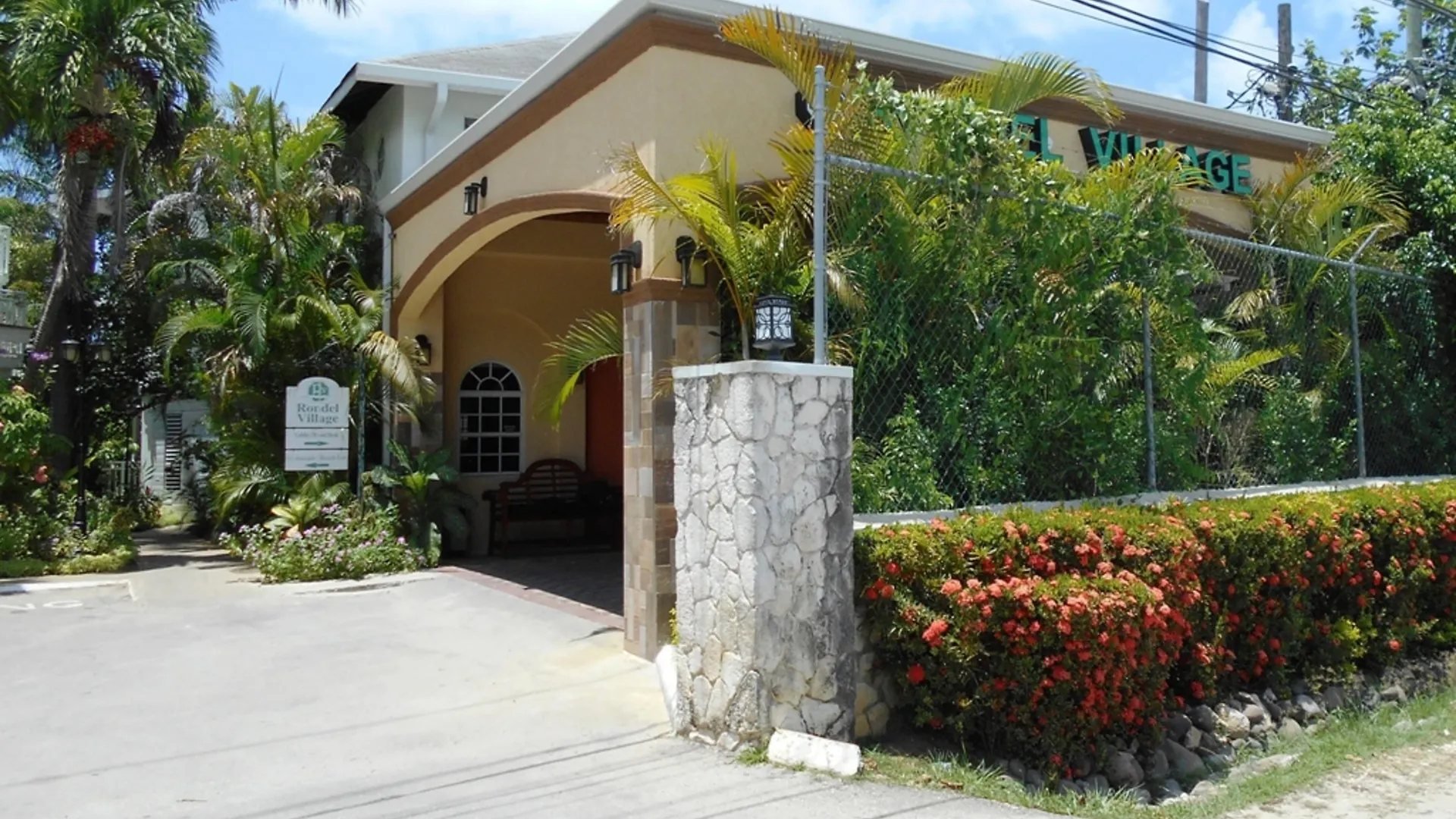 Rondel Village Negril Resort