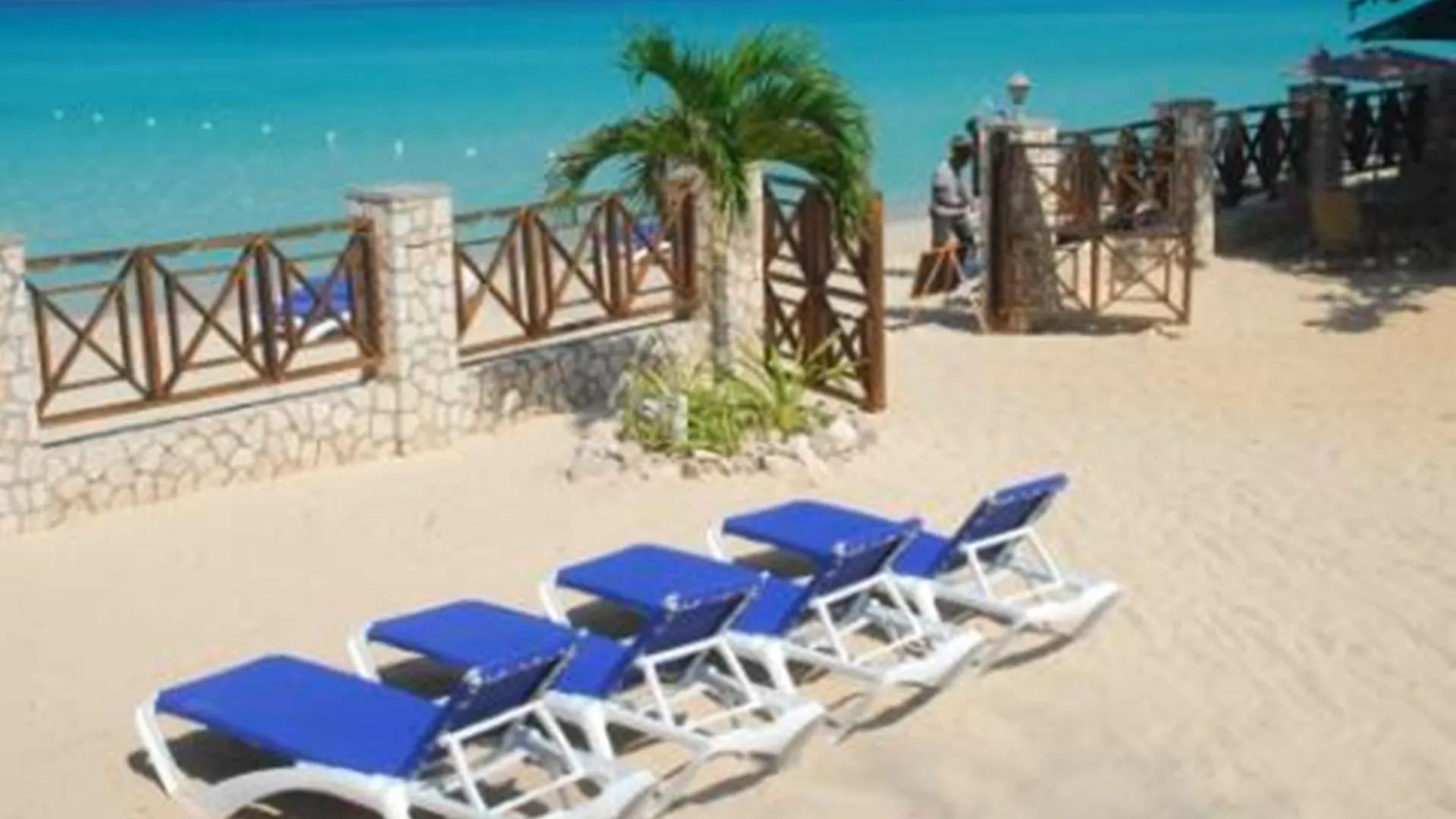 *** Resort Rondel Village Negril Jamaica