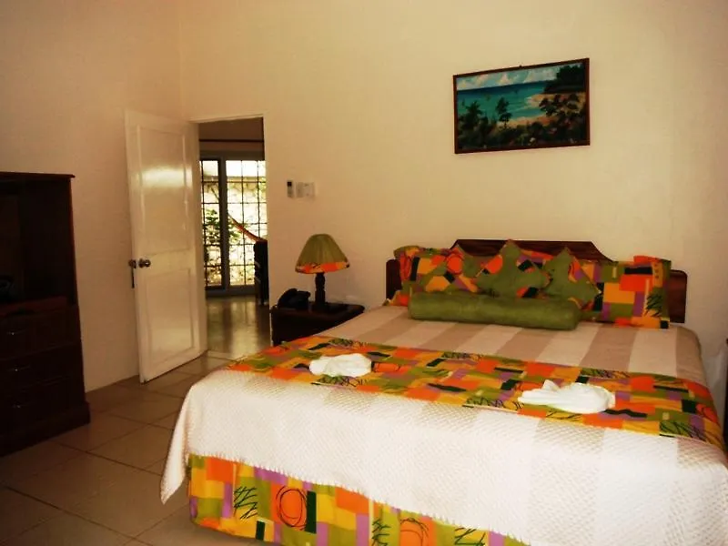 Rondel Village Negril Resort